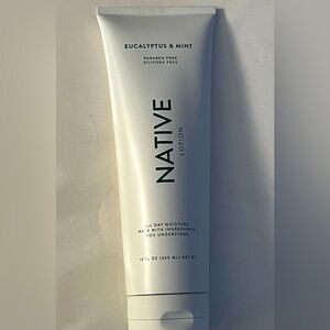 NATIVE Body Lotion Eucalyptus & Mint 354ml (12 fl oz)